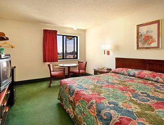 Super 8 By Wyndham Bowling Green Rum bild